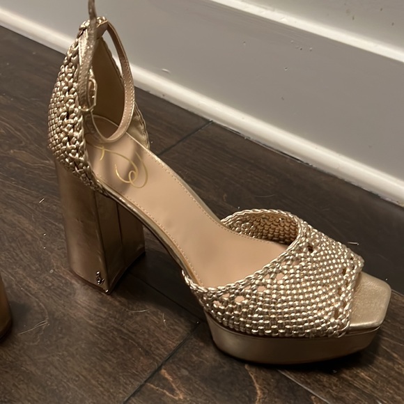 Sam Edelman Gold block heel sandal - Picture 7 of 7